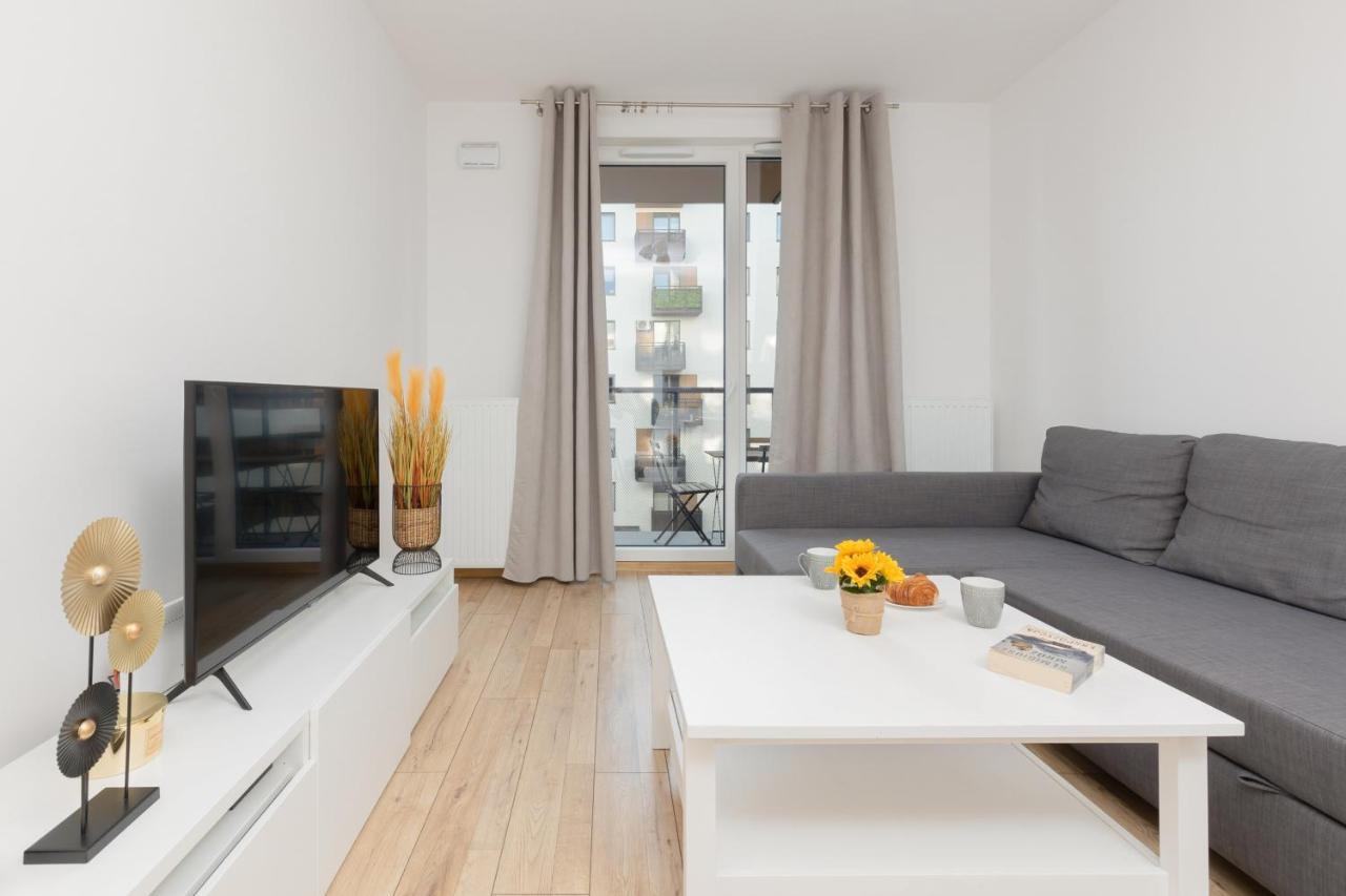 Warsaw Ulrychow Apartment With Parking By Renters エクステリア 写真