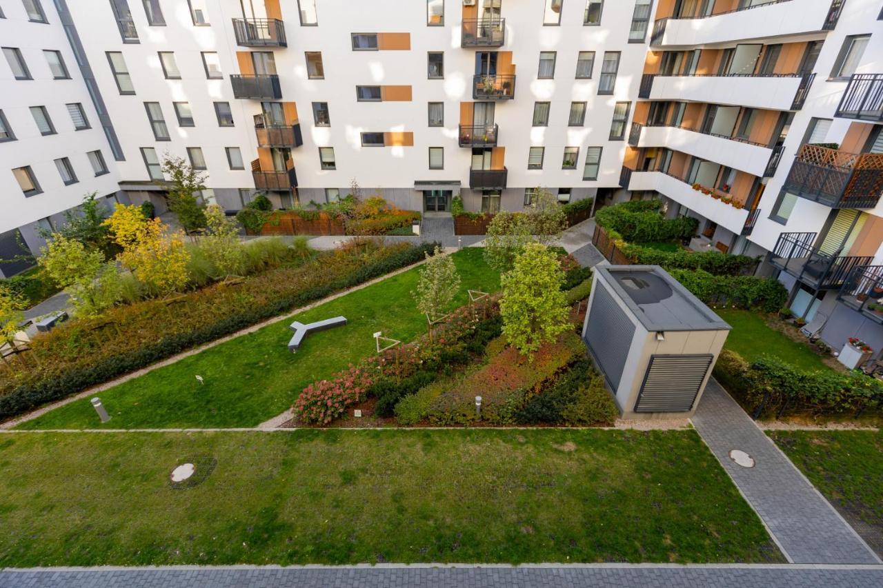 Warsaw Ulrychow Apartment With Parking By Renters エクステリア 写真