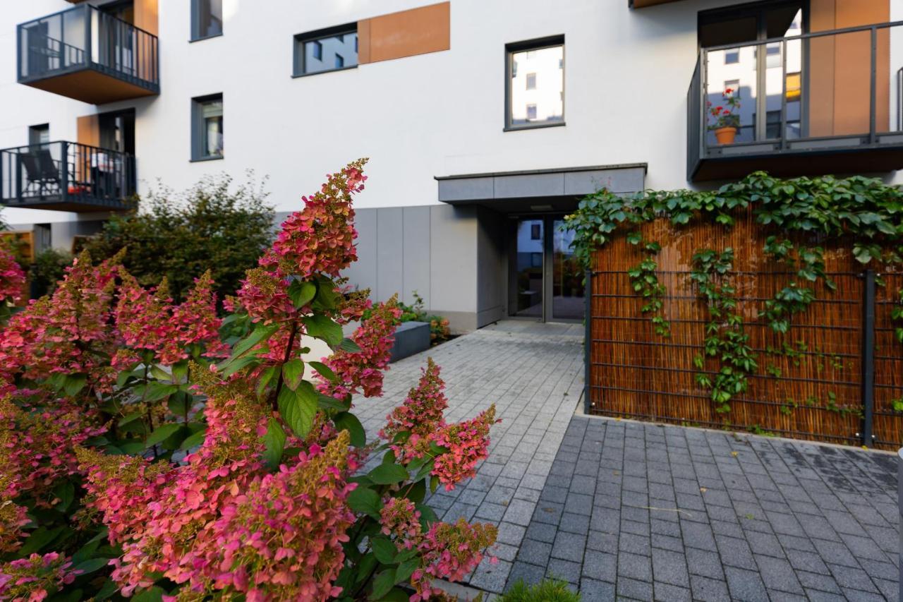 Warsaw Ulrychow Apartment With Parking By Renters エクステリア 写真